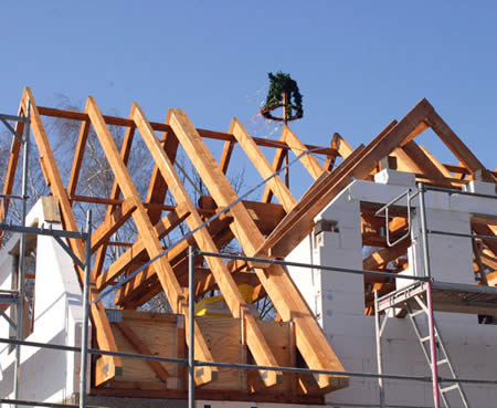 Općenito, krov se sastoji od krovne konstrukcije krovišta